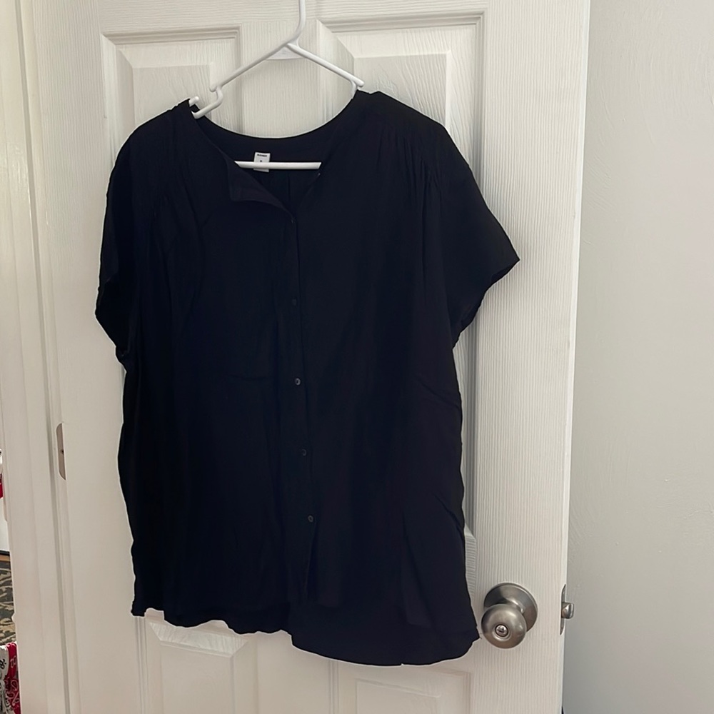 Old Navy capped sleeve button down size Xl